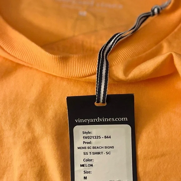 NWT Vineyard Vines South Carolina Beach Signs
Short Sleeve T-Shirt - Picture 7 of 11